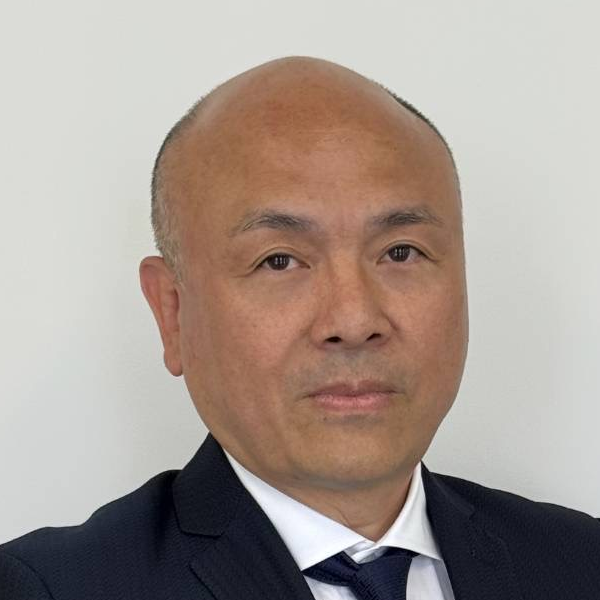 取締役営業部長 COO　中幸雄